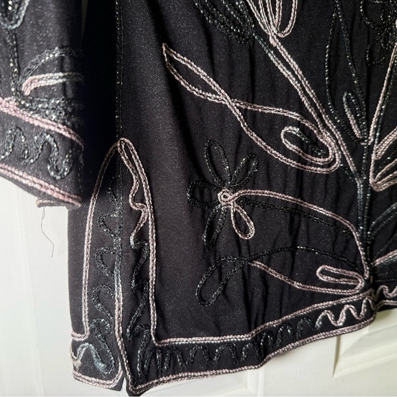 Once Again Woman’s Ribbon Embroidered Sparkle Tunic Size Medium Black Mandarin - Picture 4 of 6